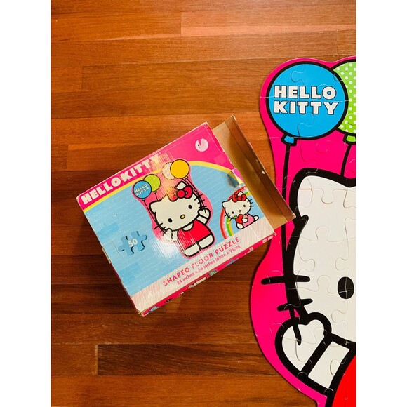 HELLO KITTY Shaped Floor Puzzle 50 piece 24" x 36" Complete - Picture 5 of 9